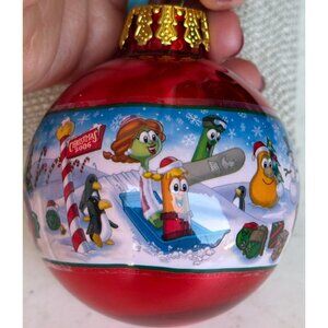 2006 Merry Christmas Big Idea VEGGIETALES Ball-Shaped Christmas Tree Ornament